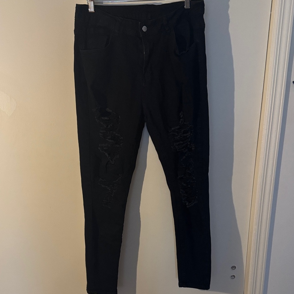 Black Distressed Skinny Jeans